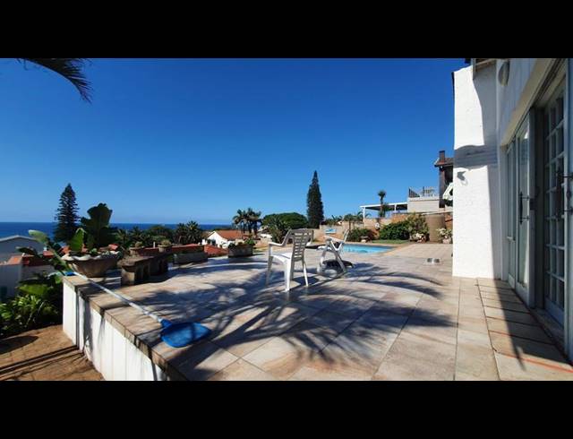 5 BEDROOM HOUSE FOR SALE IN UVONGO